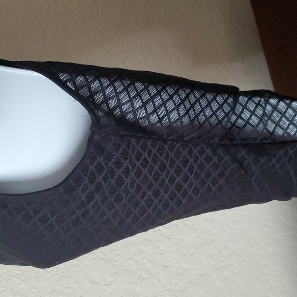 Black low cut bodysuit with sheer back - Picture 7 of 11